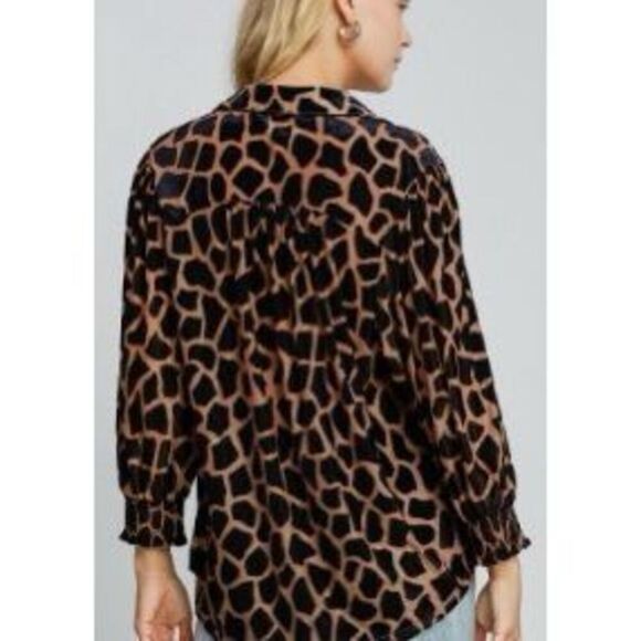 Umgee Women’s Brown Black Animal Print Velvet Burnout Button Front Blouse Large - Picture 8 of 12